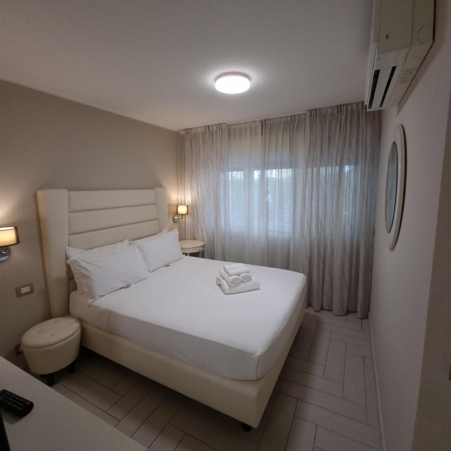 Nero D'Avorio Apartments Rimini Kültér fotó