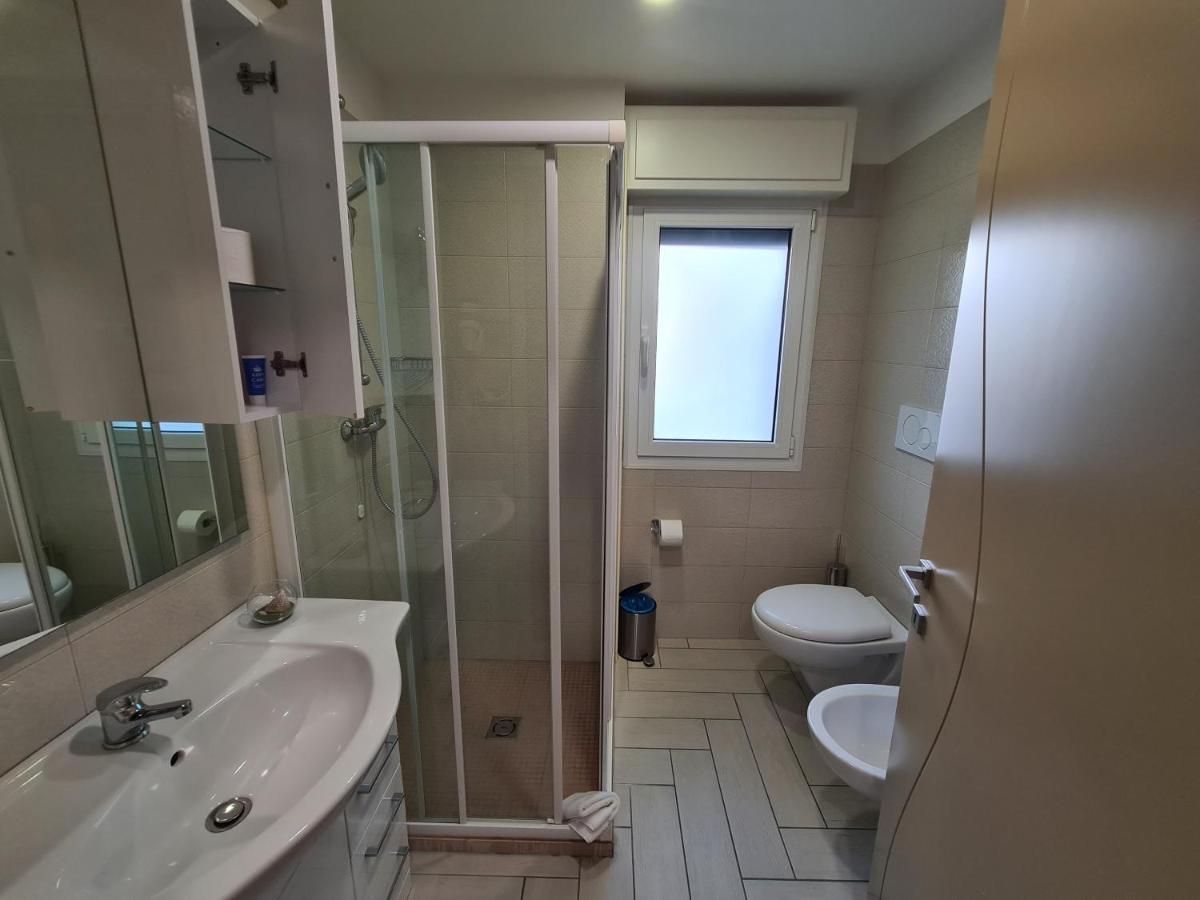 Nero D'Avorio Apartments Rimini Kültér fotó